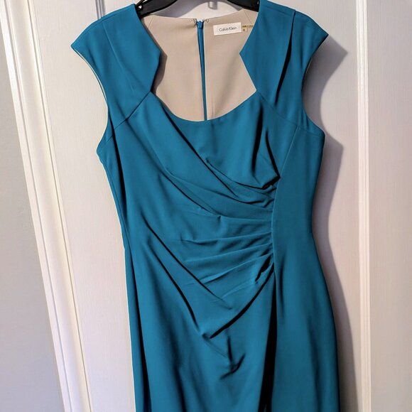 Side ruched turquoise dress by Calvin Klein - Picture 1 of 3